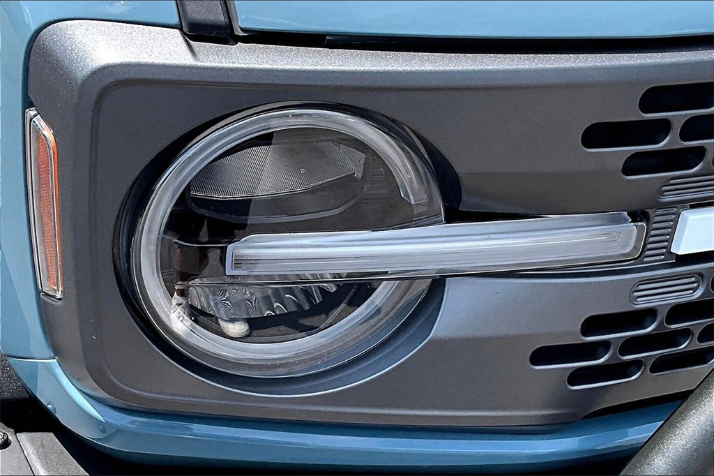 Used 2023 Ford Bronco Badlands image 30