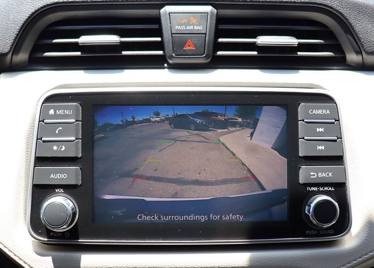 Used 2021 Nissan Versa SV FWD image 48