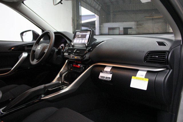 New 2026 Mitsubishi Eclipse Cross LE AWD/4WD image 17