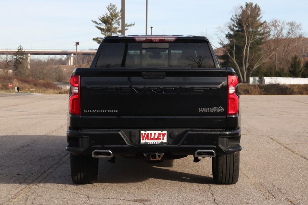 Used 2020 Chevrolet Silverado 1500 High Country w/ Technology Package image 11