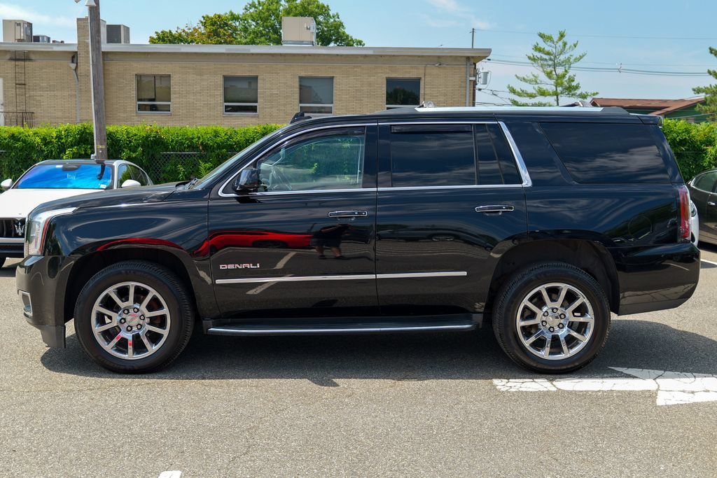 Used 2017 GMC Yukon Denali w/ Open Road Package AWD/4WD image 4