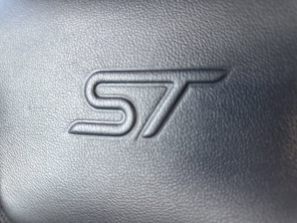 Certified 2022 Ford Edge ST image 47