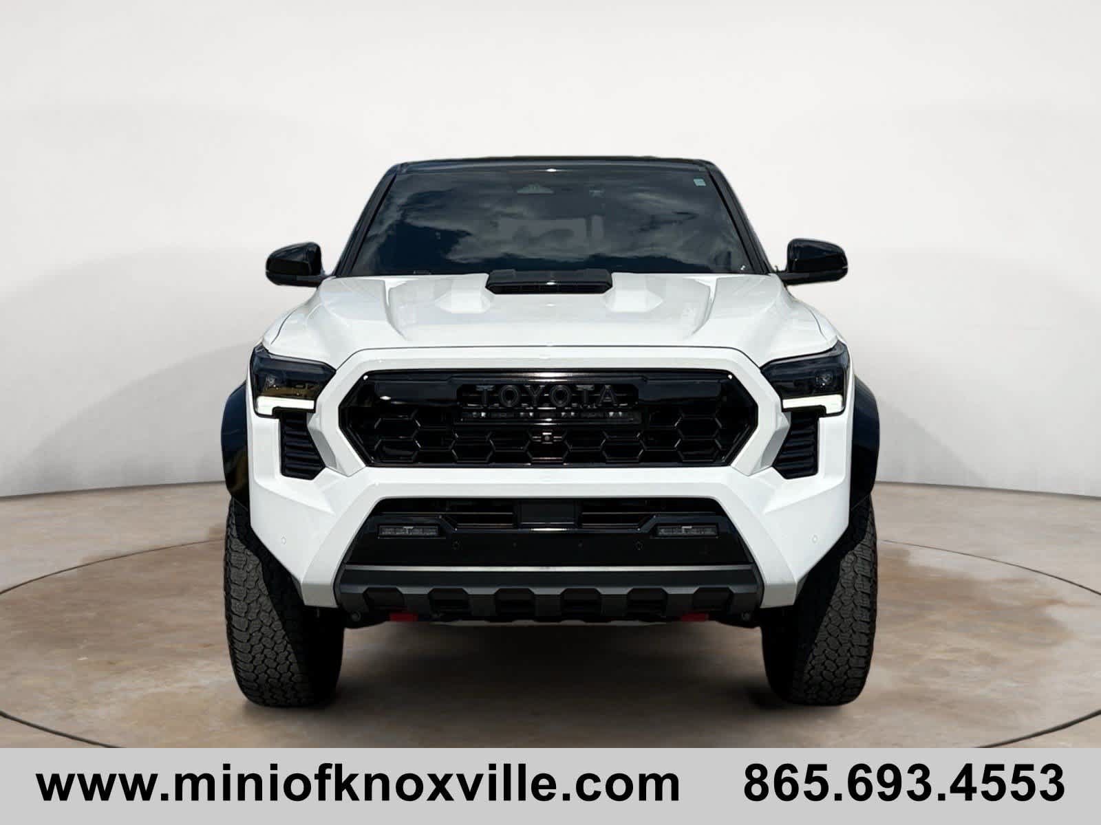 Used 2025 Toyota Tacoma TRD Pro w/ Tow Tech Package AWD/4WD image 8