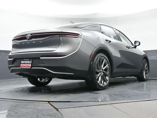 Used 2024 Toyota Crown Limited AWD/4WD image 38