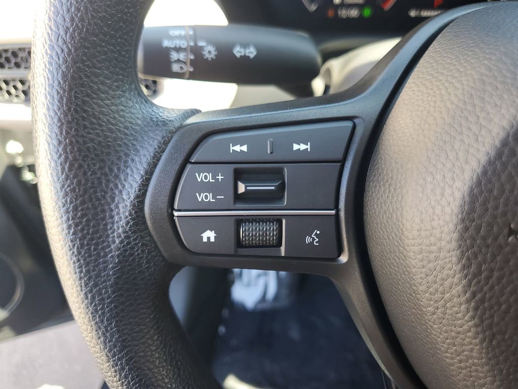 Certified 2026 Honda HR-V LX image 24