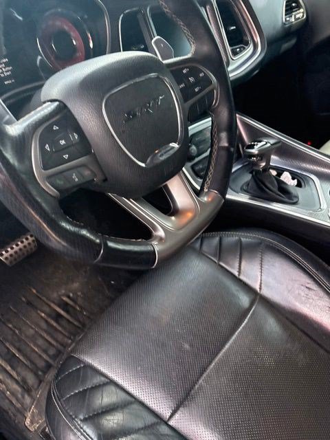 Used 2016 Dodge Challenger SRT Hellcat RWD image 7