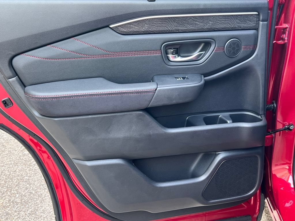 New 2026 Honda Pilot Black Edition image 41