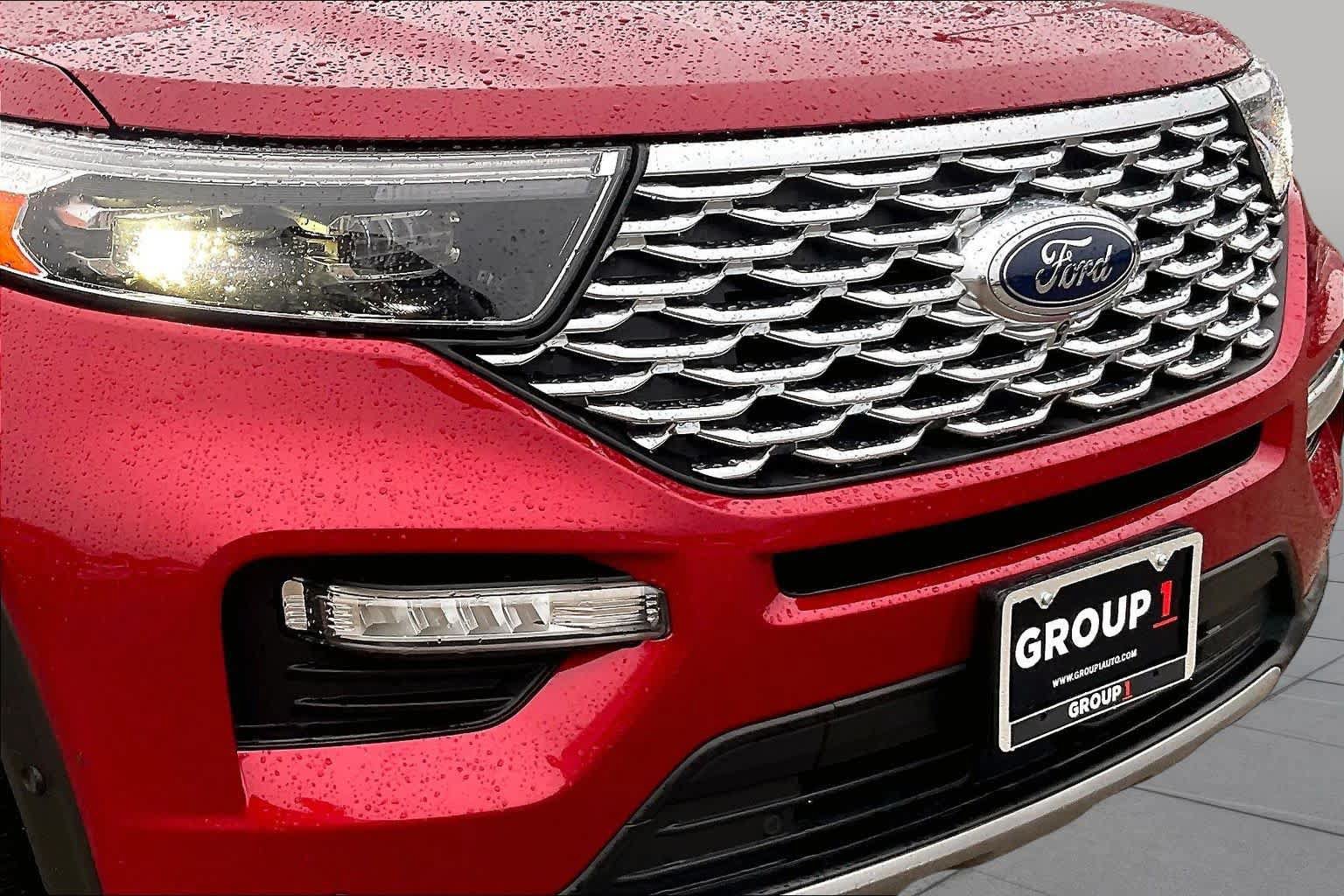 Used 2021 Ford Explorer Platinum w/ Premium Technology Package RWD image 29