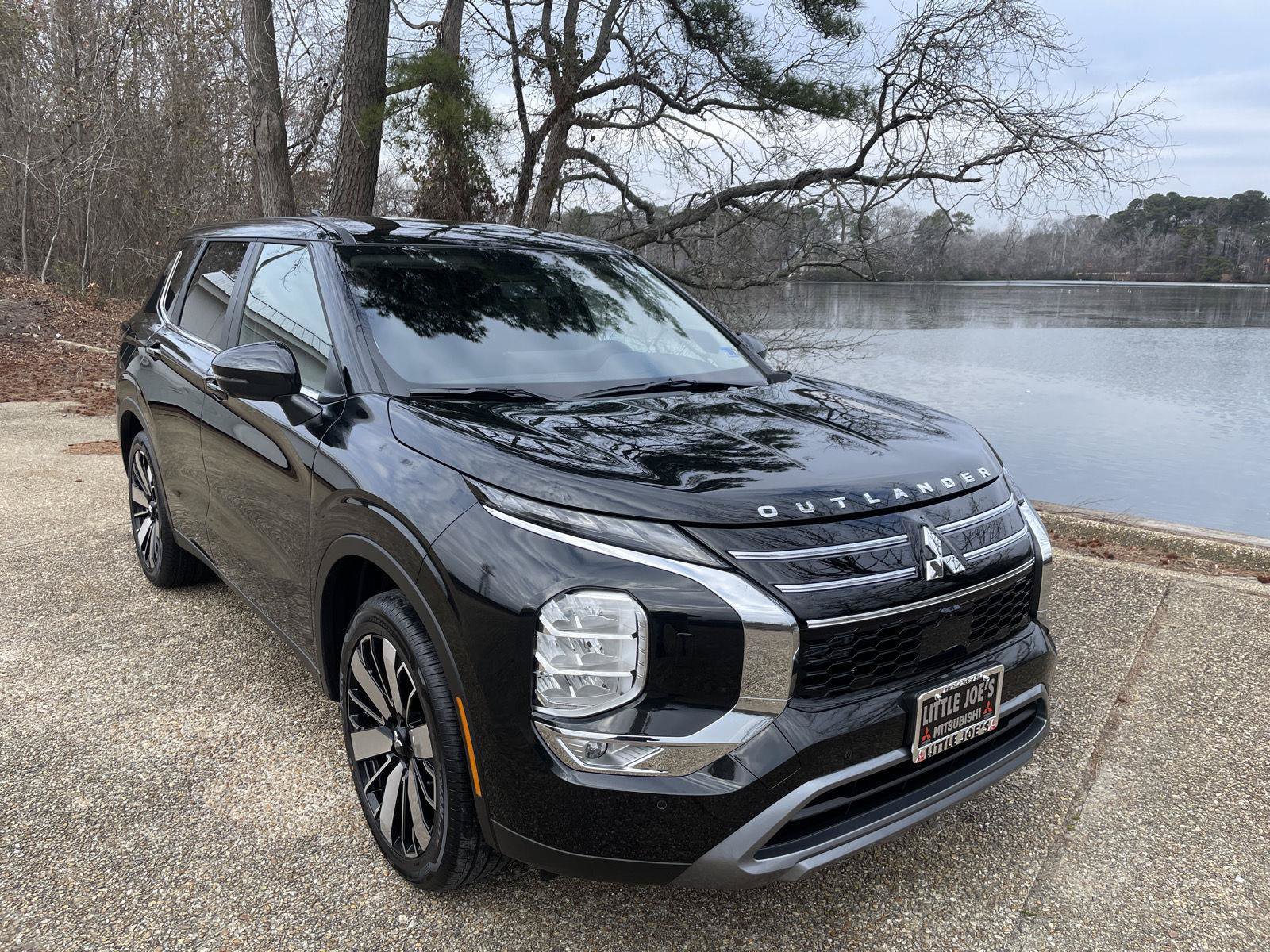 New 2026 Mitsubishi Outlander SE AWD/4WD image 2