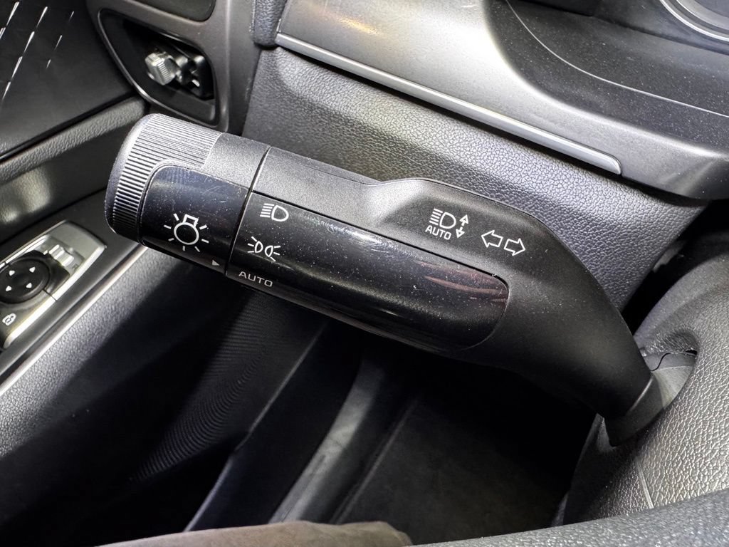 Used 2023 Kia Sorento LX AWD/4WD image 26