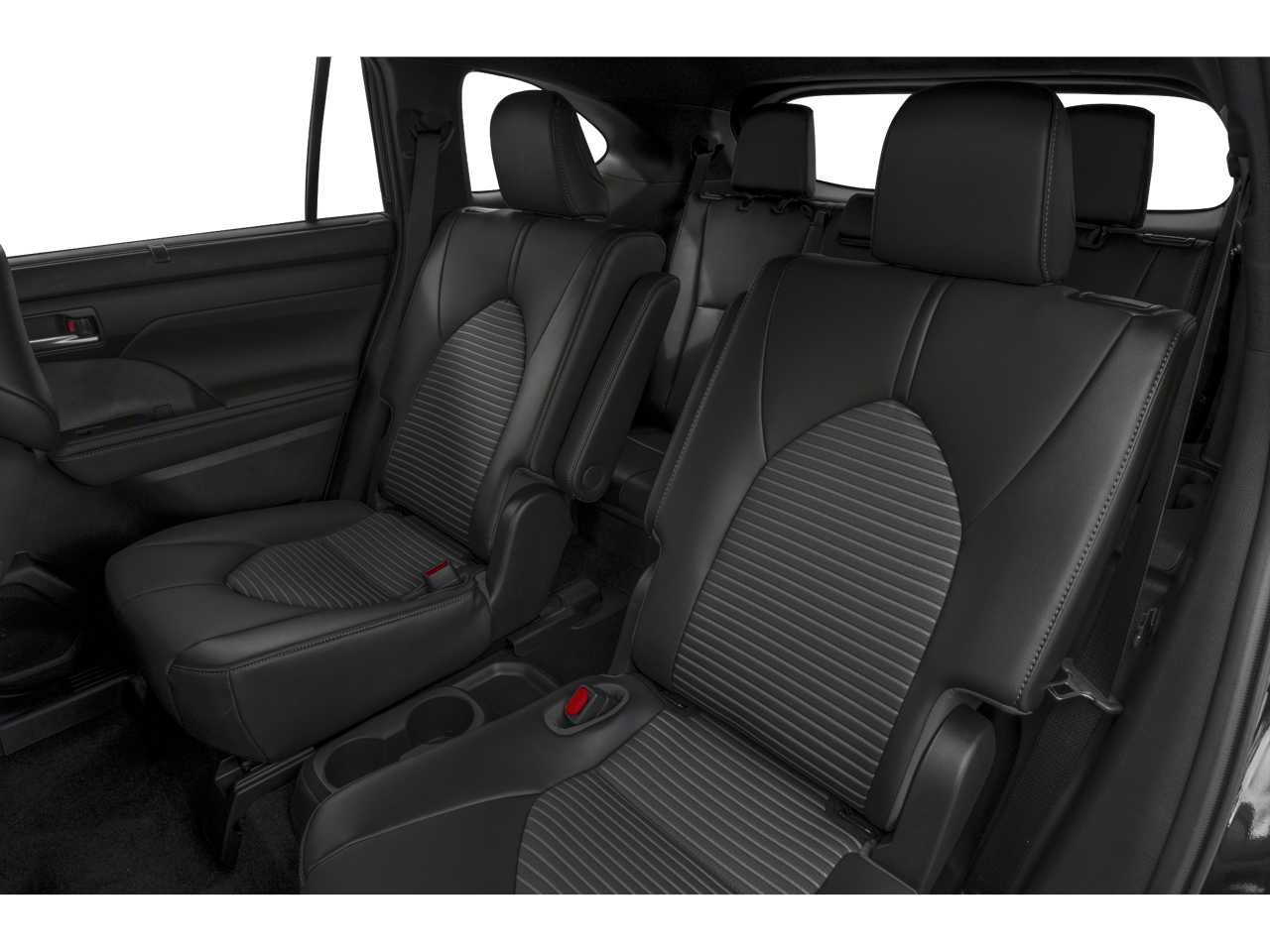 Used 2022 Toyota Highlander XLE AWD/4WD image 9