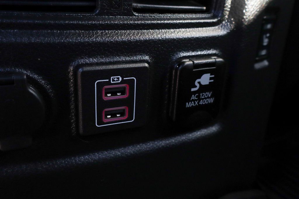 Used 2023 Nissan Titan PRO-4X w/ Pro-4x Convenience Package AWD/4WD image 45