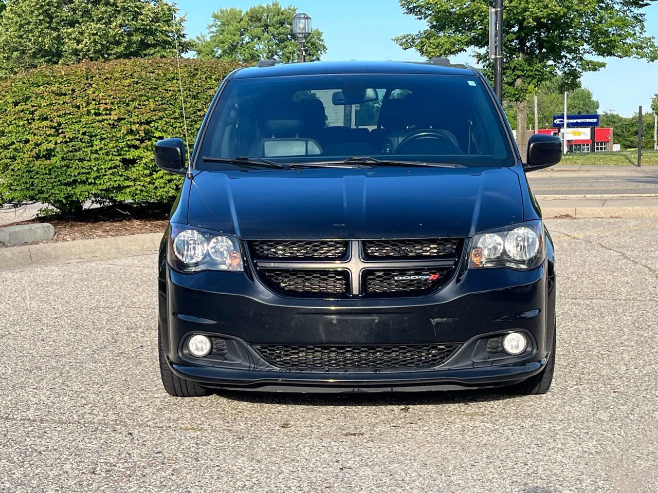 Used 2018 Dodge Grand Caravan GT image 2
