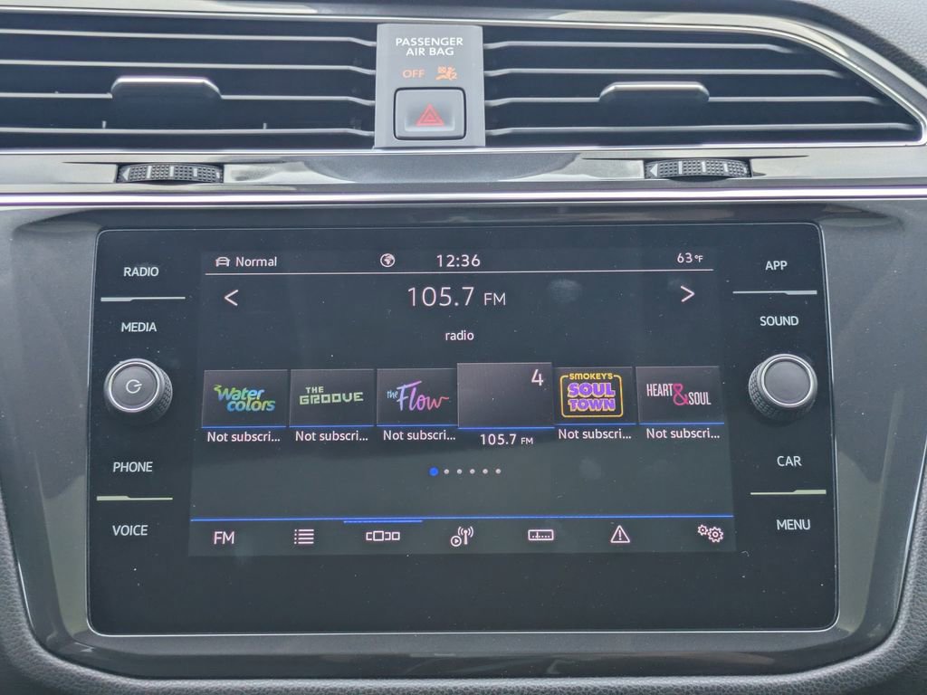 Certified 2022 Volkswagen Tiguan SE image 18