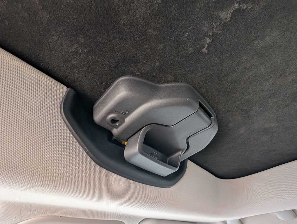 Used 2016 Jeep Renegade Trailhawk AWD/4WD image 33