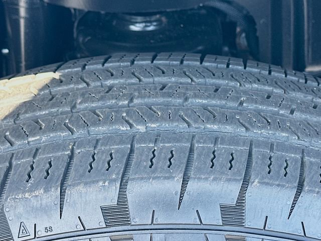 Used 2024 Jeep Wrangler Sport S image 31