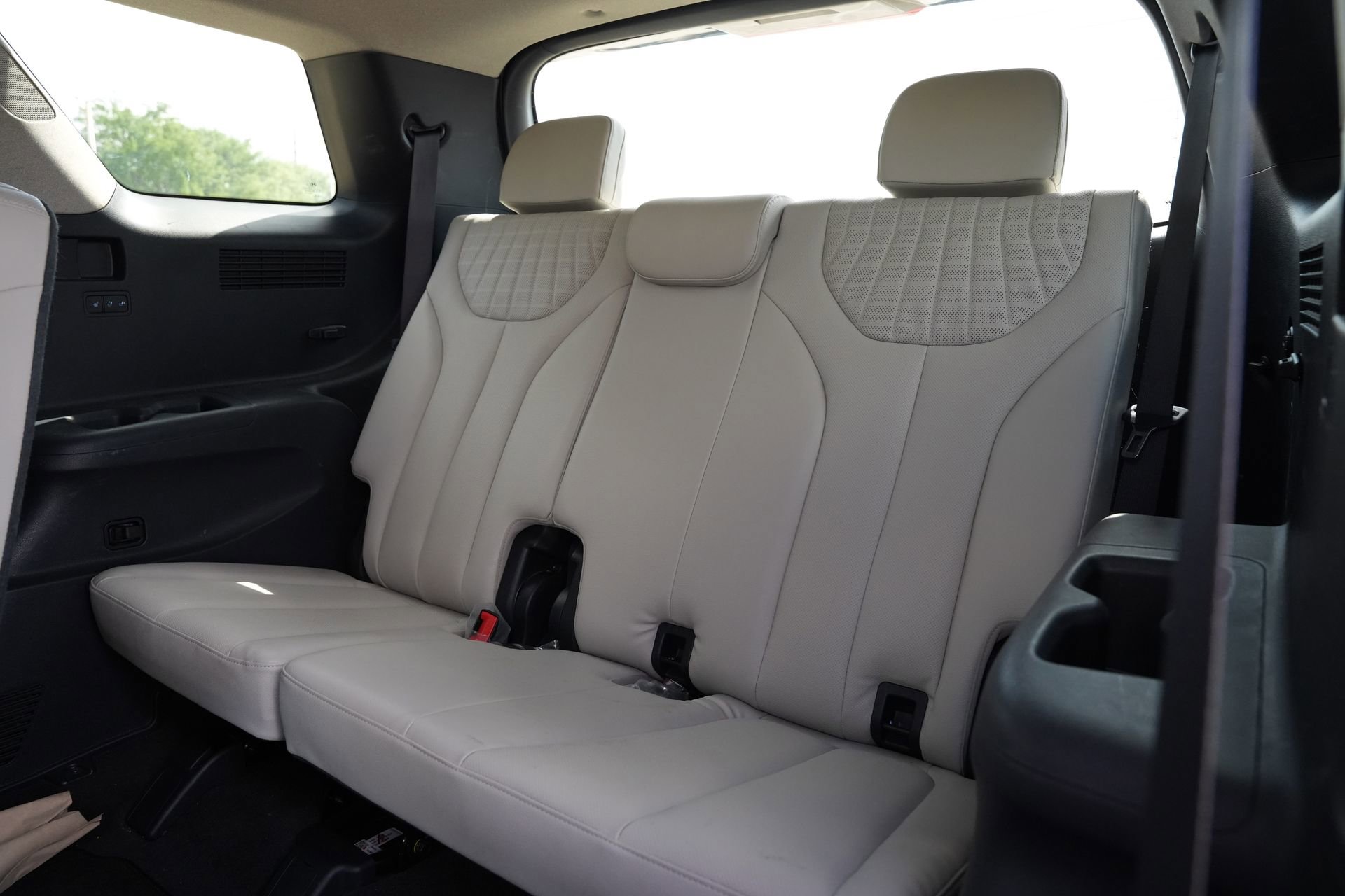 Used 2023 Hyundai Palisade Limited FWD image 21