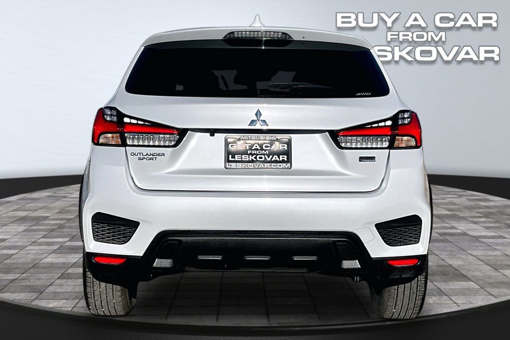 Used 2025 Mitsubishi Outlander Sport LE AWD/4WD image 4