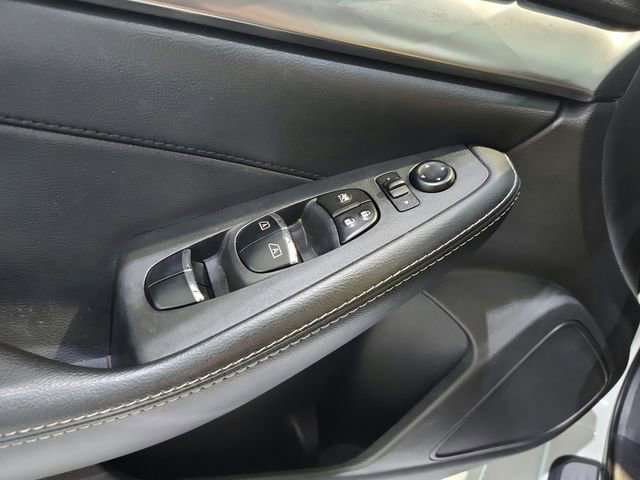 Used 2019 Nissan Maxima 3.5 SV w/ Floor Mat Group FWD image 17