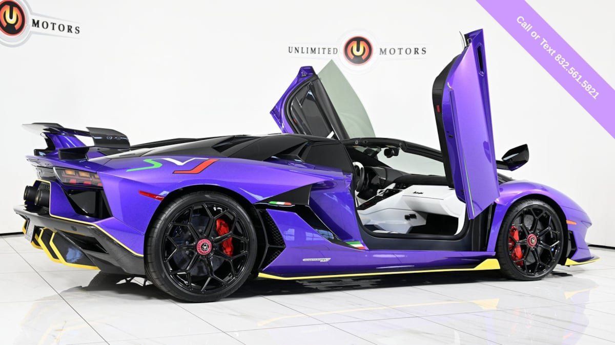 Used 2021 Lamborghini Aventador SVJ AWD/4WD image 10