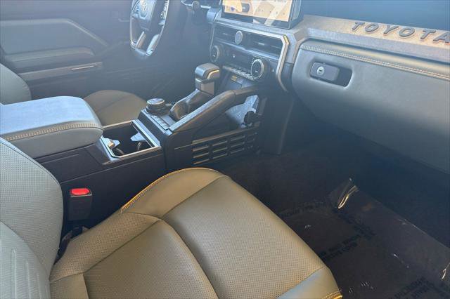 Certified 2025 Toyota 4Runner 4WD image 19