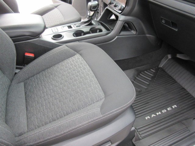 Used 2024 Ford Ranger XLT w/ Technology Package RWD image 24