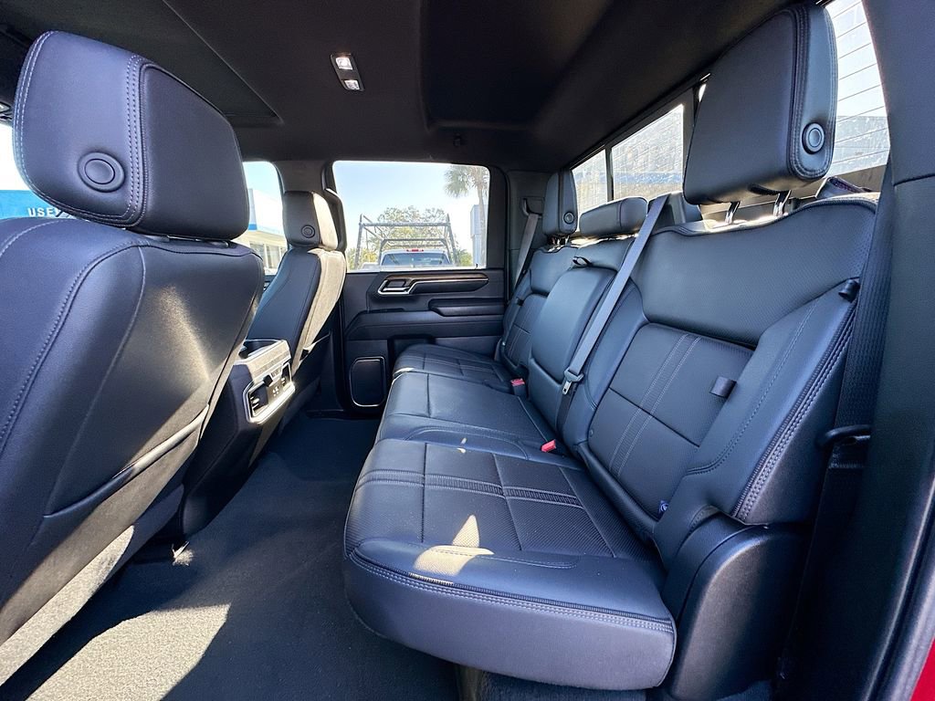 Certified 2024 Chevrolet Silverado 2500 High Country w/ Technology Package image 26