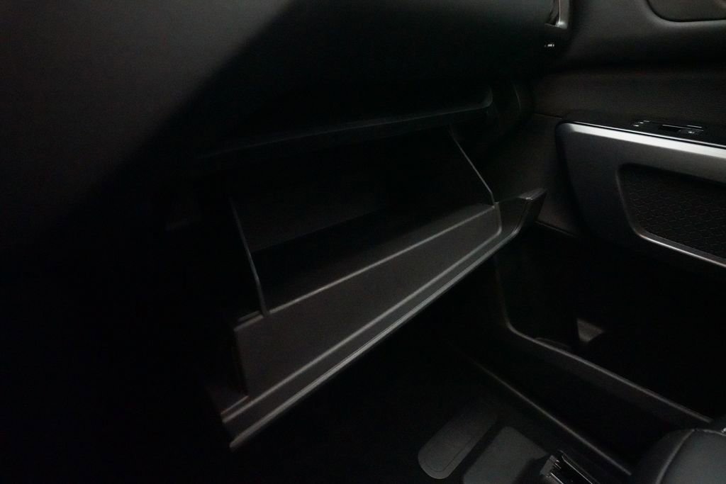 Used 2024 Nissan Pathfinder SL image 32