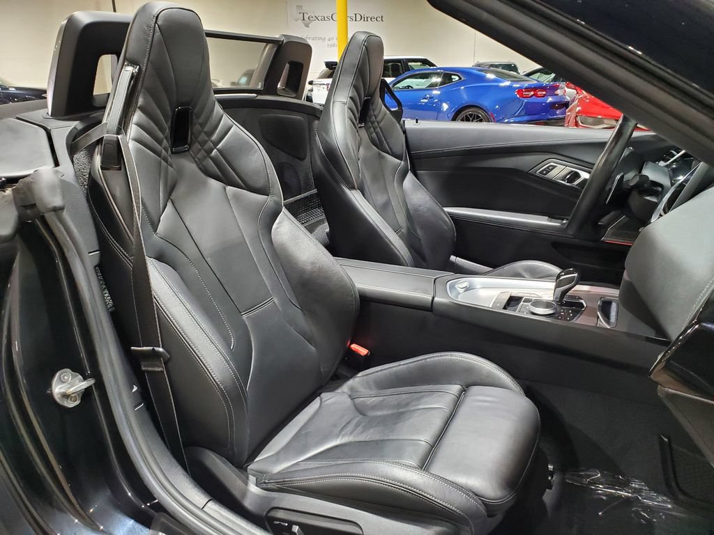 Used 2020 BMW Z4 M40i w/ Executive Package RWD image 13