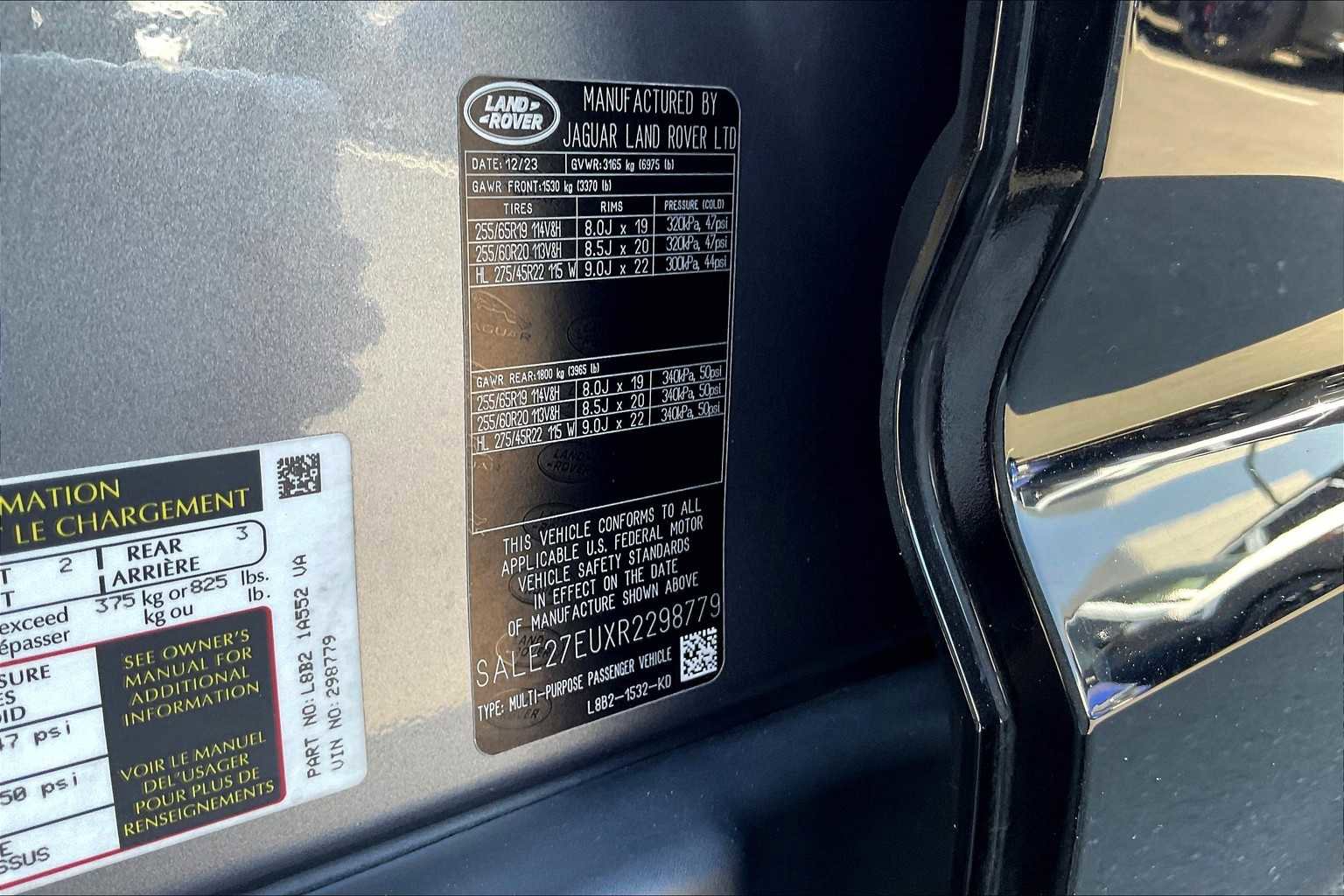 Used 2024 Land Rover Defender 110 X-Dynamic SE image 34