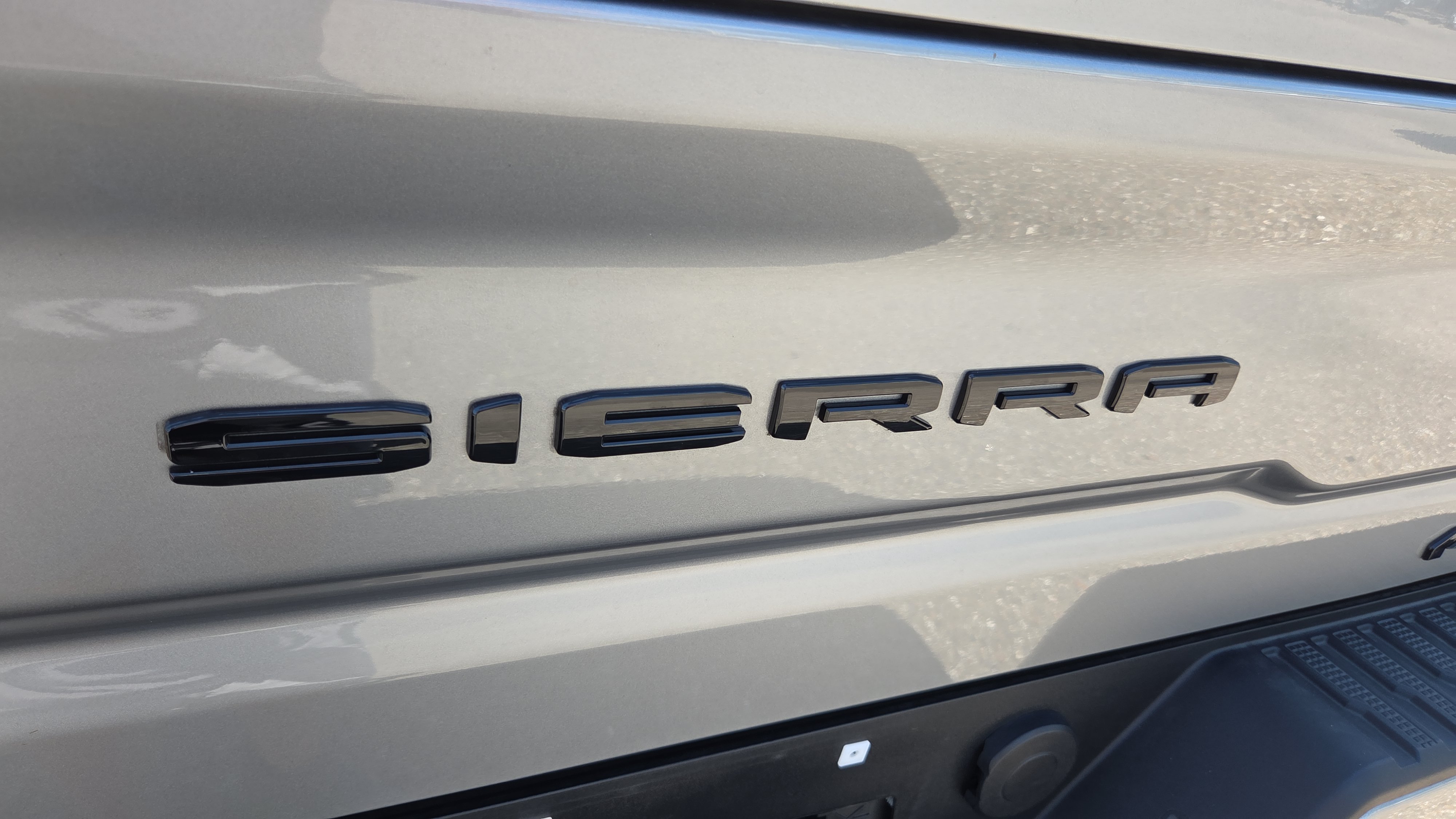Used 2026 GMC Sierra 2500 AT4 w/ AT4 Premium Plus Package AWD/4WD image 17