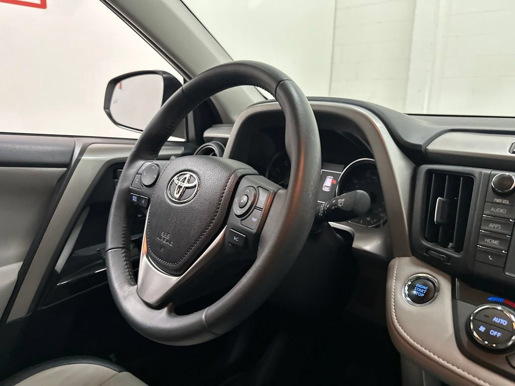 Used 2016 Toyota RAV4 Limited FWD image 60