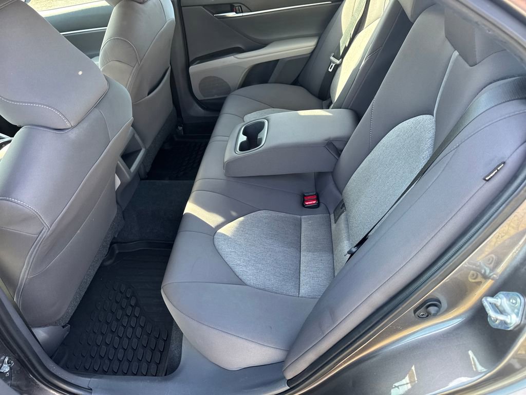 Used 2021 Toyota Camry LE AWD/4WD image 31