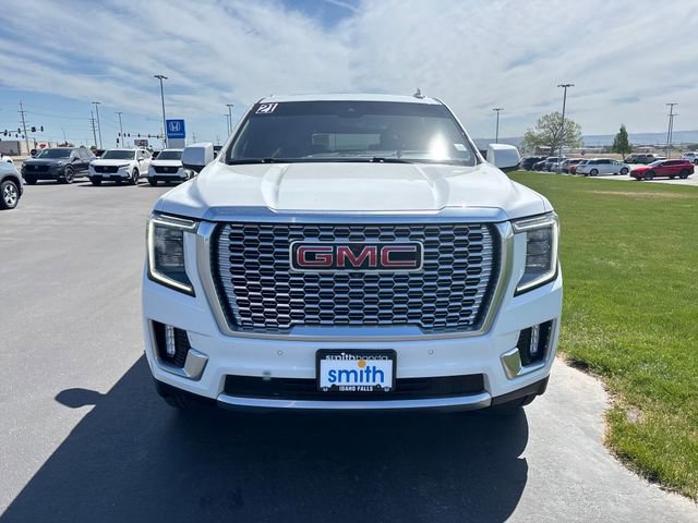 Used 2021 GMC Yukon XL Denali w/ Advanced Technology Package AWD/4WD image 8