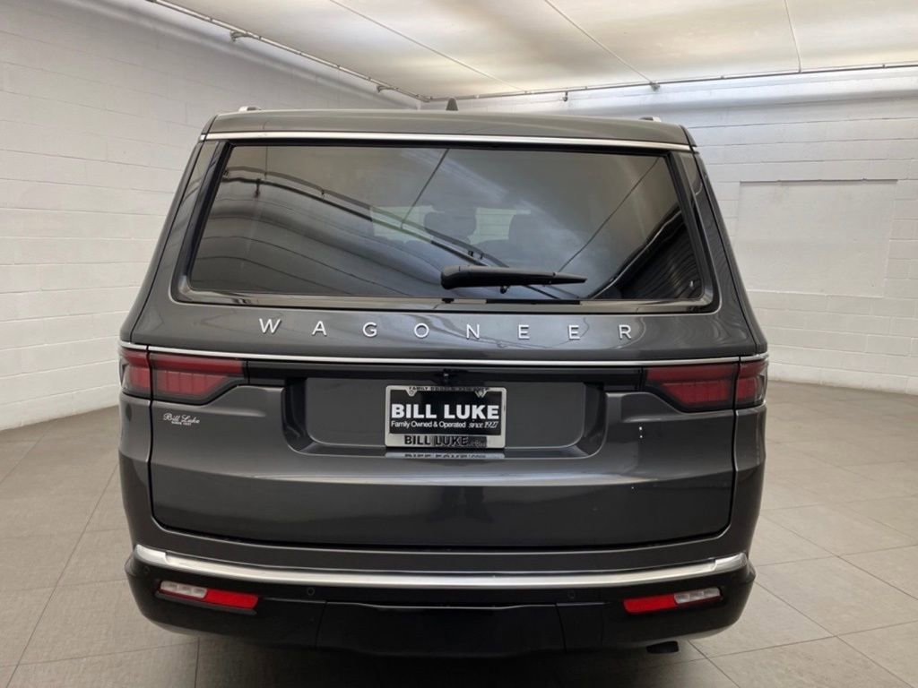New 2025 Jeep Wagoneer 4WD w/ Premium Group I image 5