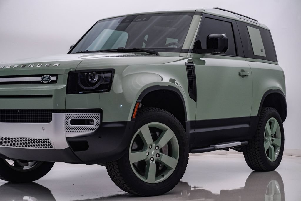 Used 2023 Land Rover Defender 110 75th Limited Edition AWD/4WD image 2
