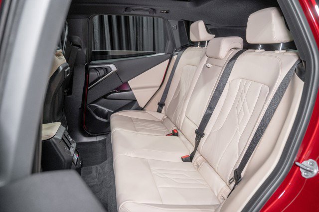 Used 2025 BMW X3 xDrive30i w/ Premium Package image 11