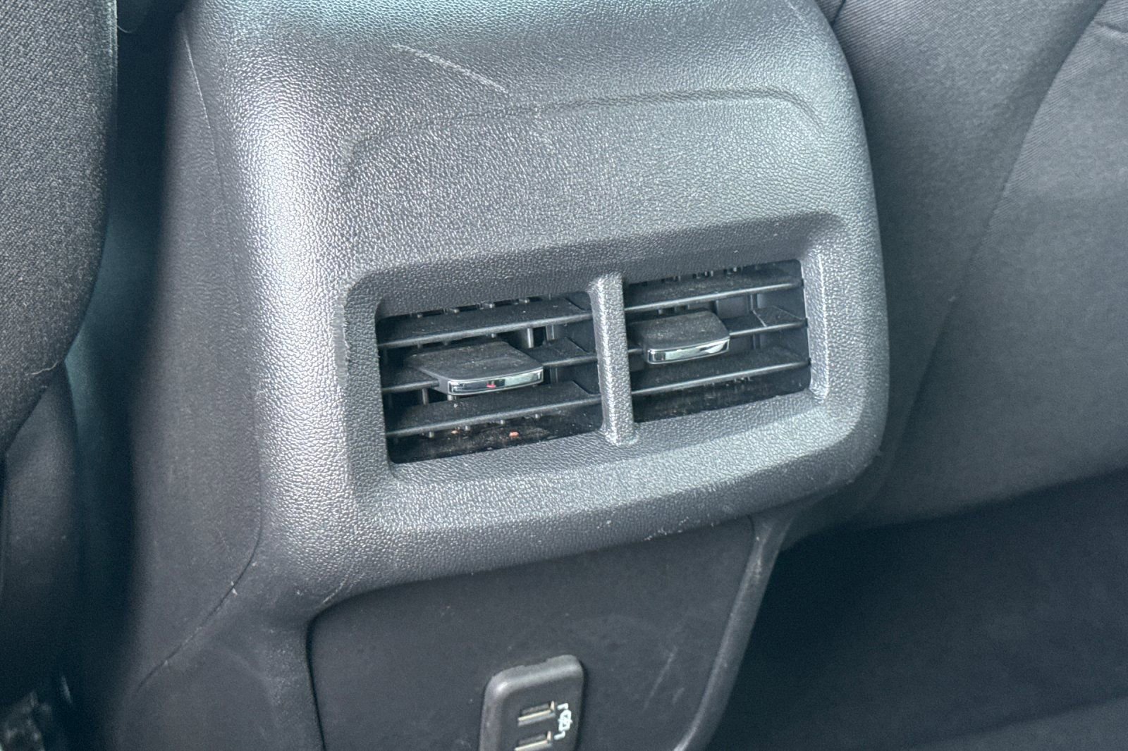 Certified 2021 Chevrolet Equinox LT w/ Driver Convenience Package image 13