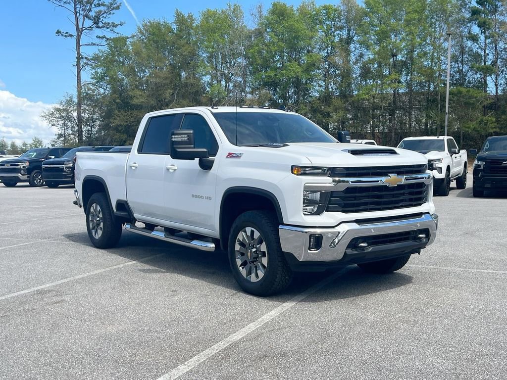 New 2026 Chevrolet Silverado 3500 LT w/ All Star Edition