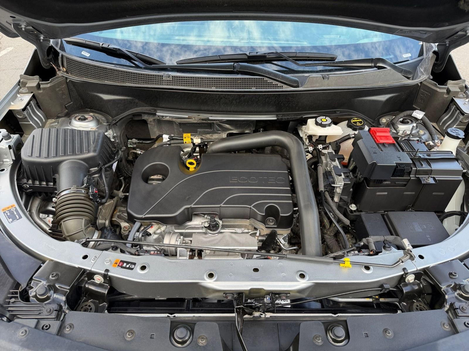 Used 2025 Chevrolet Equinox LT FWD image 32