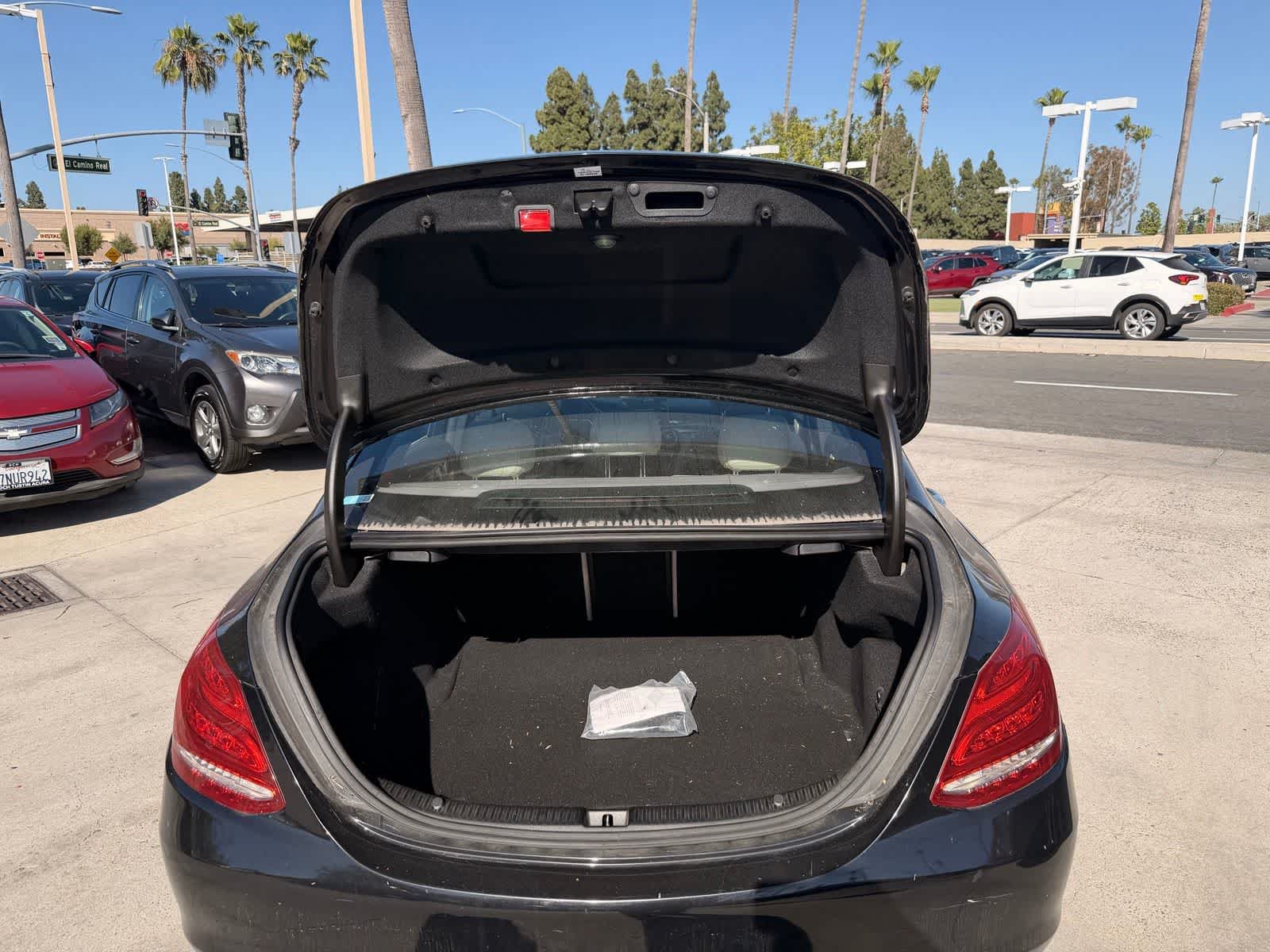 Used 2015 Mercedes-Benz C 300 4MATIC Sedan image 20