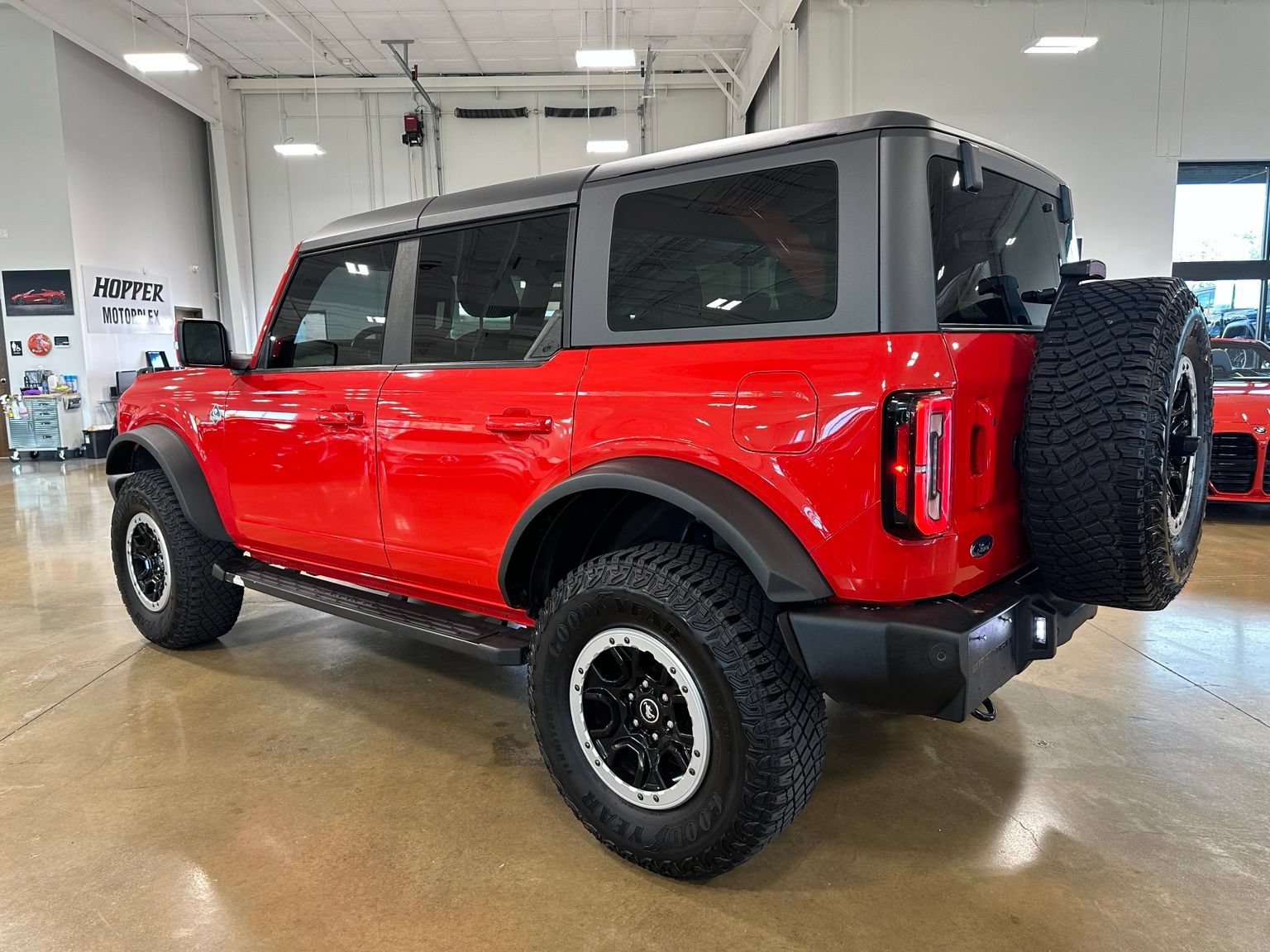 Used 2023 Ford Bronco Outer Banks w/ Sasquatch Package AWD/4WD image 6