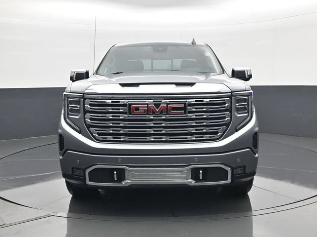 Used 2023 GMC Sierra 1500 Denali w/ Denali Reserve Package AWD/4WD image 2