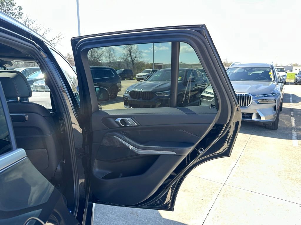 Certified 2026 BMW X5 sDrive40i w/ Climate Comfort Package image 33