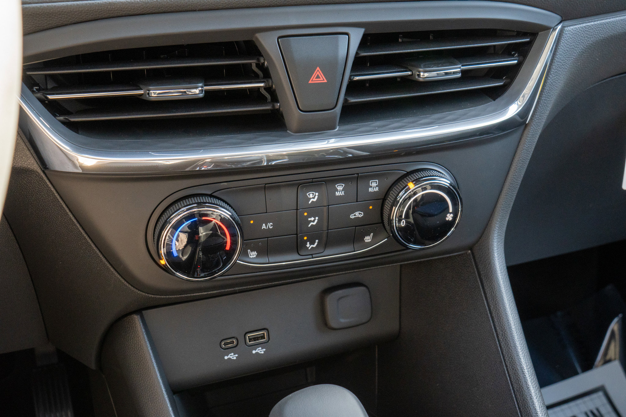 New 2026 Buick Encore GX Preferred w/ Comfort Package image 14