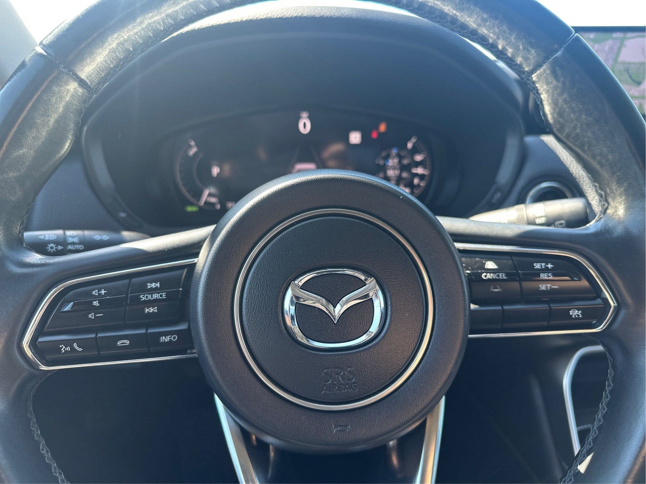 Used 2024 MAZDA CX-90 Plug-In Hybrid w/ Premium Pkg AWD/4WD image 18