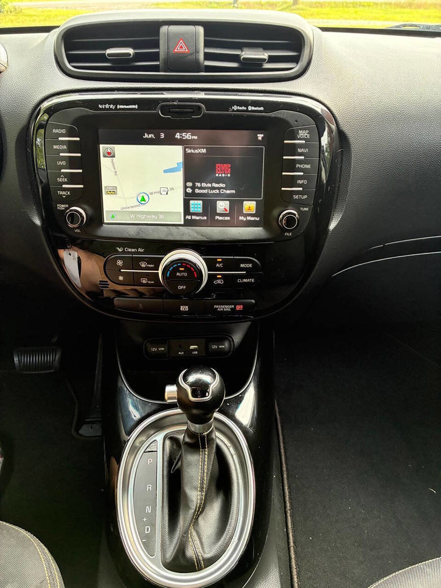 Used 2015 Kia Soul + w/ Audio Package FWD image 15