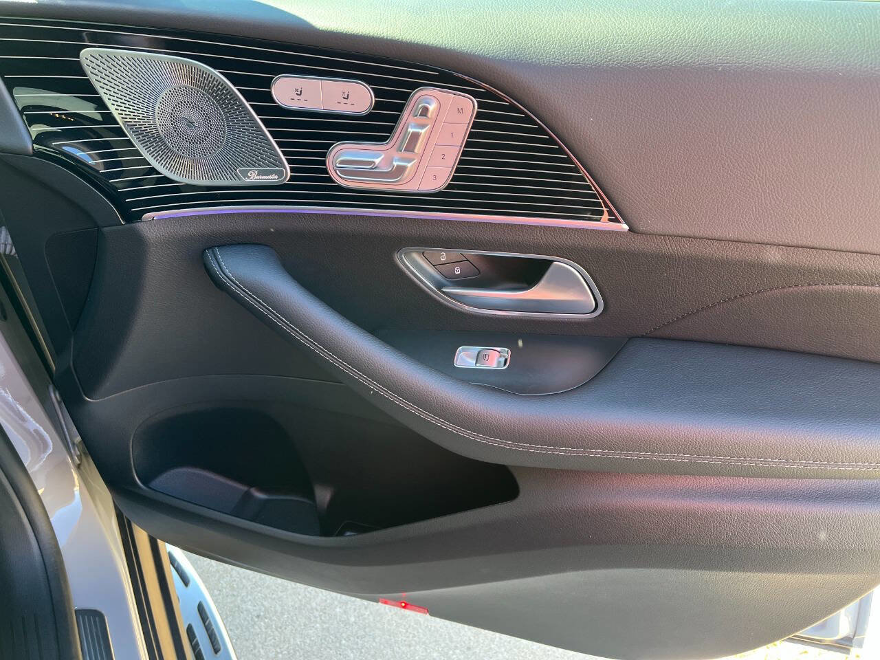 Used 2024 Mercedes-Benz GLE 450e 4MATIC image 28