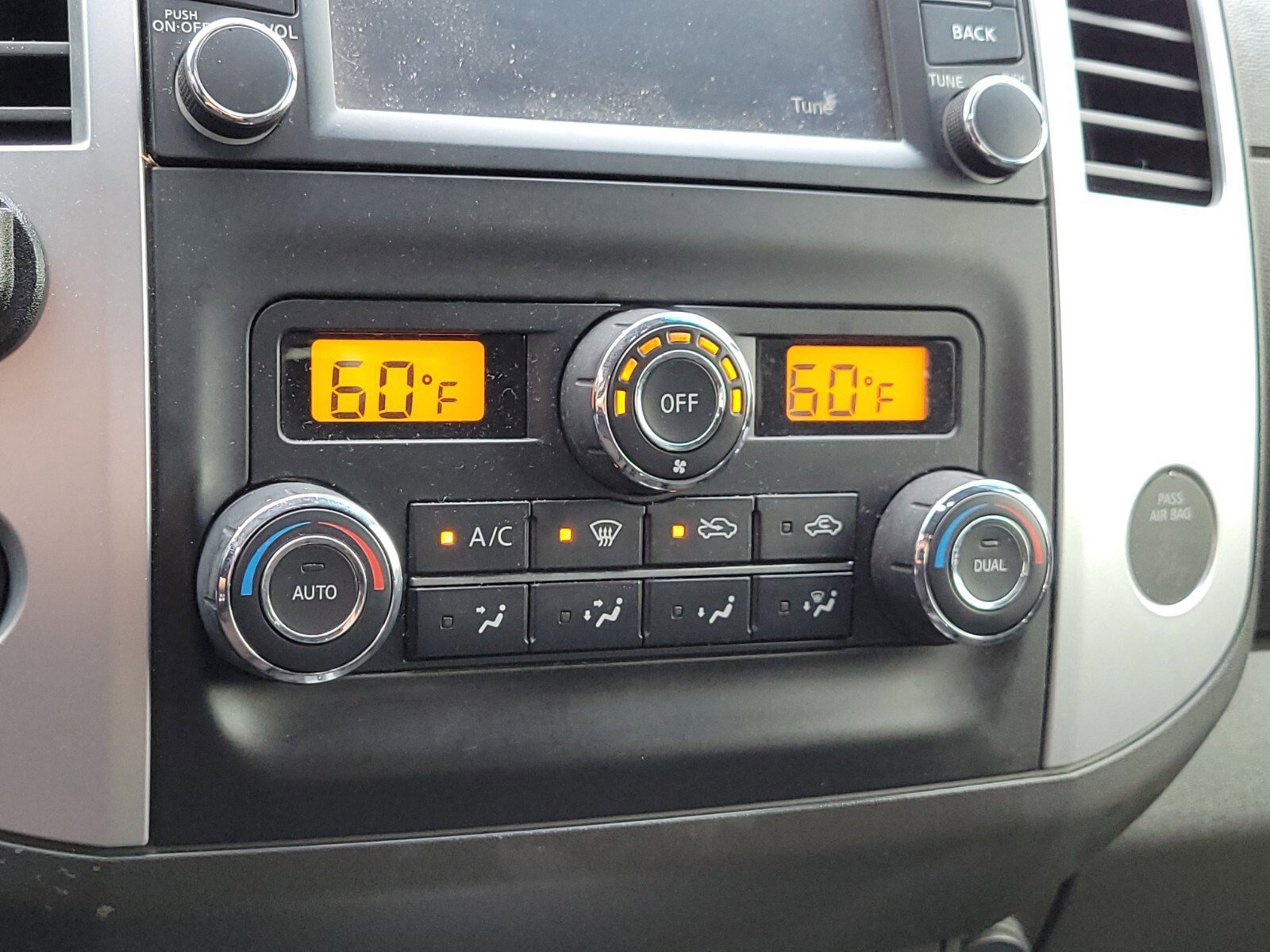 Used 2018 Nissan Frontier PRO-4X image 23