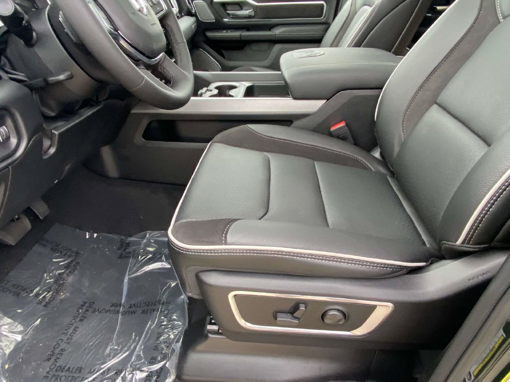 New 2026 RAM 1500 Laramie w/ Night Edition AWD/4WD image 41